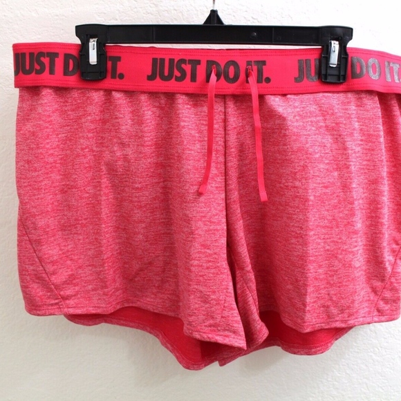 Nike Pants - New Nike Women's Size Large Dry Attack Shorts